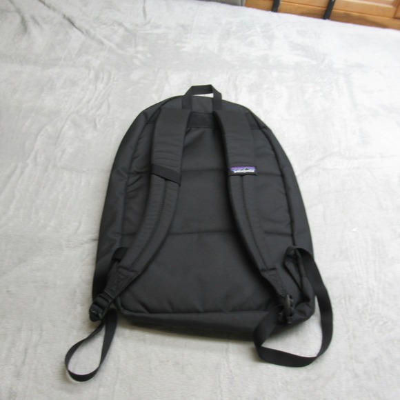 Patagonia Arbor Day Pack 20L One Size Black Water Resistant Adjustable Hike LOGO - Picture 2 of 12